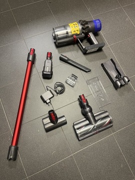 Dyson V10 odkurzacz pionowy bezworkowy