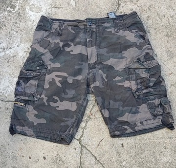 Krótkie spodenki BRANDIT Dark camo