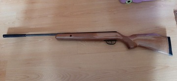 Sprzedam wiatrówkę firmy Crosman