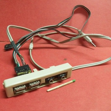 Penel 2 x USB , 2 x AUDIO Jack