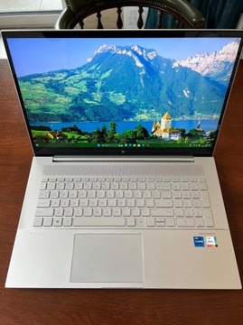 Laptop HP Envy i7-1255U/16GB/512/Win11. Like new