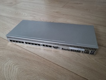 Router przewodowy MikroTik RB1100AHx2