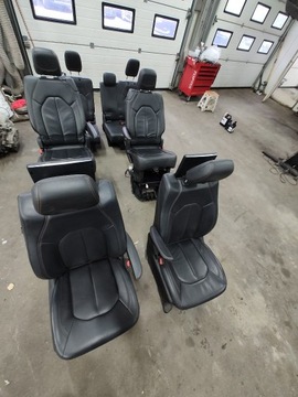 Komplet Foteli Chrysler Pacifica Skora Monitory 