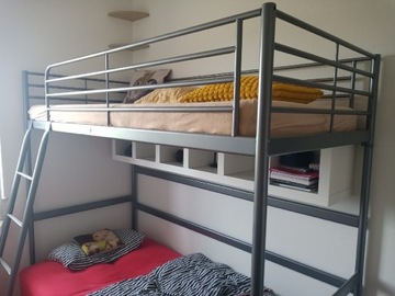 Łóżko piętrowe Ikea Svärta