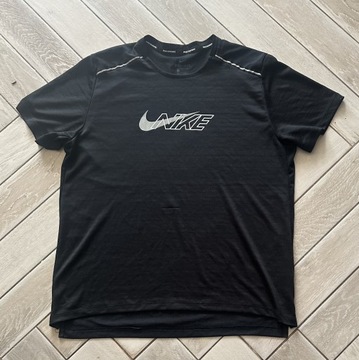 Tshirt męski Nike L