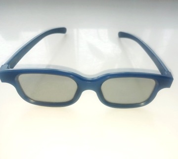 Okulary 3D do oglądania filmów 3D raz użyte