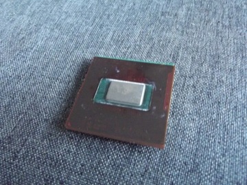 Procesor Intel Pentium B960 2x 2,2 GHz PGA988 + drugi gratis