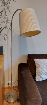stojąca podłoga lampa Ikea biały krem abażur