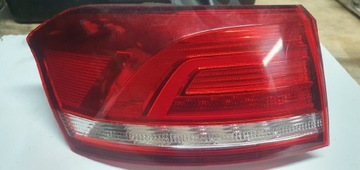 VW passat B8 kombi lampa tyl lewa