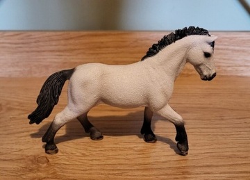 Schleich koń camarque ogier figurka unikat model wycofany z 2011 r.