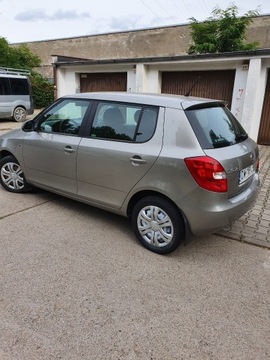 sprzedam samochod skoda fabia