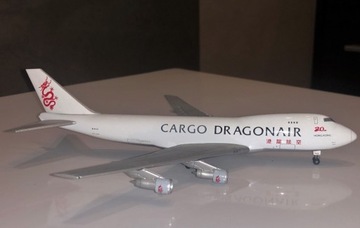 DRAGONAIR BOEING B747-209 C&C 1:400