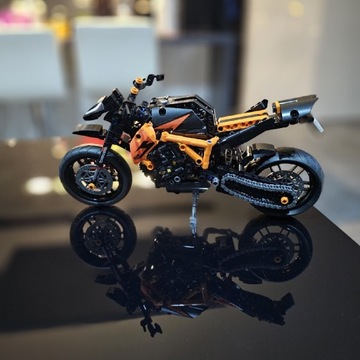 Model Motocykl 1:8 