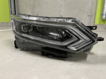 Lampa przednia Qashqai prawa Led