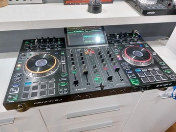 Denon DJ prime 4