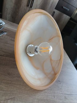 Lampa sufitowa z żarówką 
