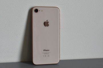 Apple iPhone 8 (64GB)