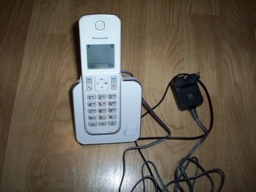 Telefon stacjonarny bezprzewod Panasonic KX-TGD310