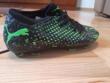 Buty piłkarskie korki puma future czarno-zielone