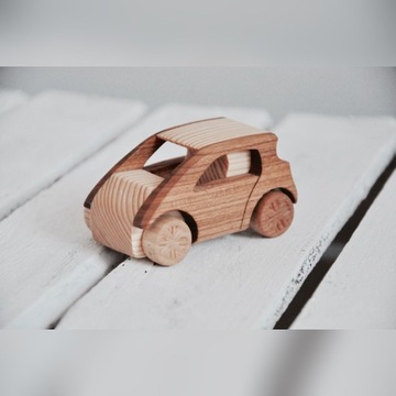 Auto drewniane