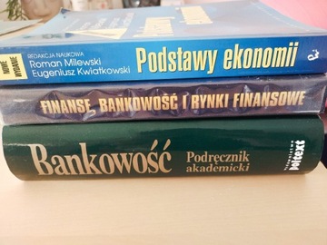 Zestaw podręczników: Bankowość, Finanse, Ekonomia