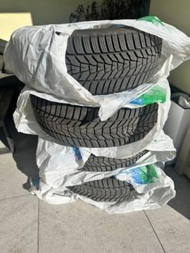 Opony zimowe Hankook evo3 rozmiar 235x55xR20