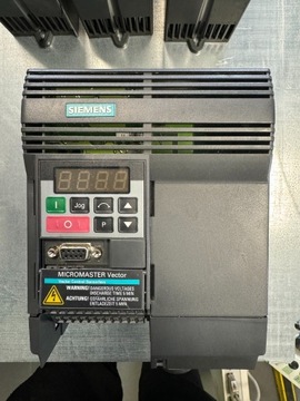 6SE3212-8BA40 Siemens Micromaster Vector Falownik