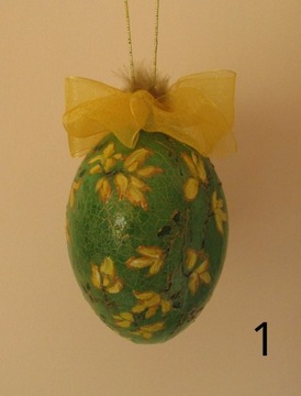 Jajko wielkanocne malowane ręcznie.