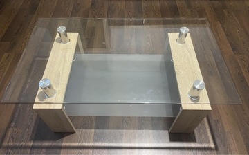 Stół ze szklanym blatem 