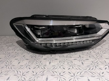 Lampa przód VW Touran full led 