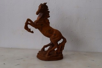 Żeliwna stara figura - Dziki Koń Konik Rumak ogród