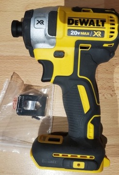 Zakrętarka Udarowa DEWALT DCF 887