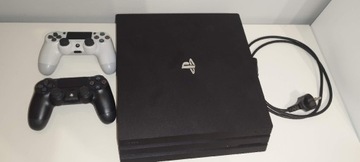 PS4 PRO 1TB 2 Pady ,bardzo Cicha!