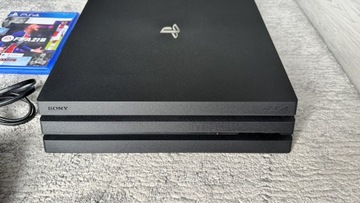 Konsola Sony PlayStation 4 pro 1 TB czarna Fifa