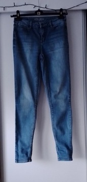 Spodnie jeansy rurki damskie Vero Moda 29/32