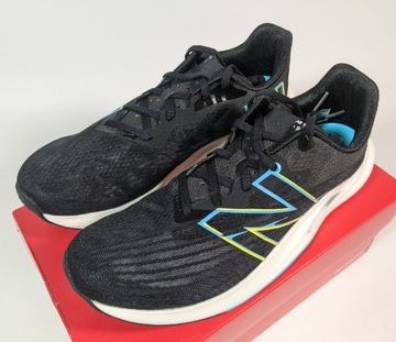 New Balance FuelCell Rebel v2 rozm 44 1/2 męskie