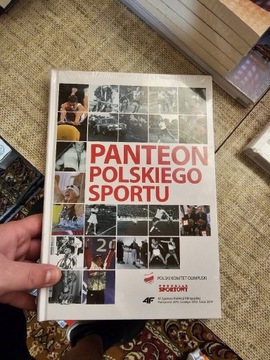 Książka "Panteon polskiego sportu"