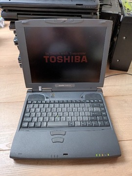 Laptop Toshiba Satellite 2540 CDS retro