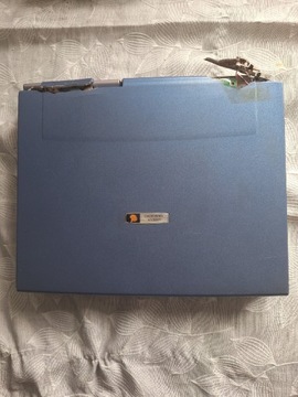 Stary laptop California Access Blue book