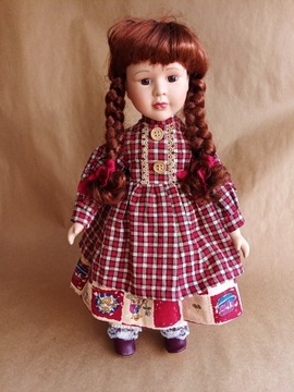 Stara, porcelanowa lalka. Sukienka. 40cm. Warkoczyki. 96025A. Ruda.