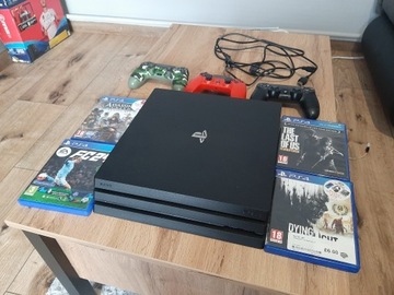 Ps4 Pro 1TB 3 Pady + 4 gry