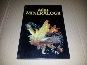 "Wiedza i życie": Atlas Mineralogii