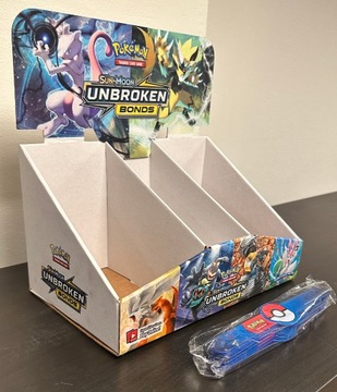 Pokemon TCG: Sun&Moon: Unbroken Bonds Launch Kit + 10 opasek na rękę!