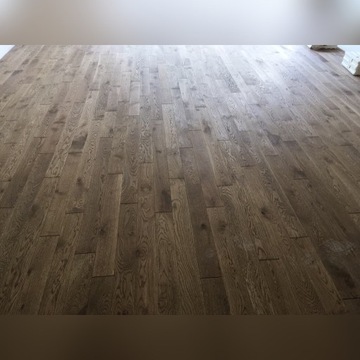 Podłoga debowa z litego drewna 15x90x400-1200