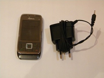 Nokia E-66 bez simlocka