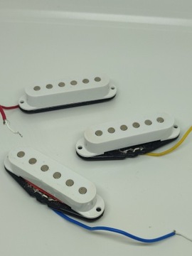 Przetworniki SSS no name stratocaster pickup