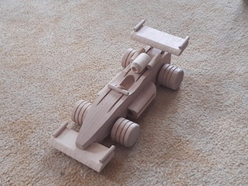 Model formuła 1 drewniany