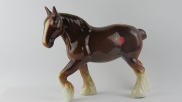 Angielski koń rasy Shire-Melrose Pottery.