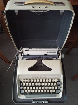 Maszyna do pisania Adler junior 3