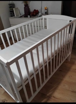 Drewniane łóżeczko dla dziecka bajka